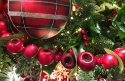 Winward Crab Apple & Berry Swag 5 Winward Crab Apple & Berry Swag