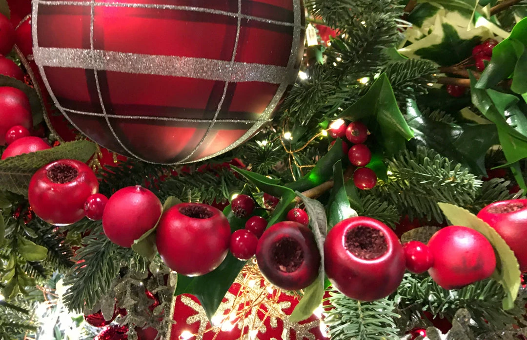 Winward Crab Apple & Berry Swag 4 Winward Crab Apple & Berry Swag