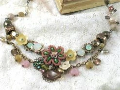 The Holiday Barn Valentine's Day Floral Necklace