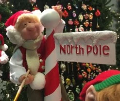 Whitehurst New! Reggie North Pole Painter Elf
