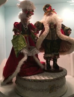 Mrs. Claus Cooking - Mark Roberts