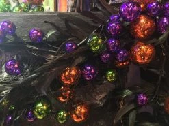 One Hundred 80 Degrees Halloween Ball Garland, Large